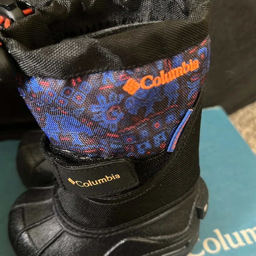 COLUMBIA Toddler Powderbug Plus II Print Snow Boot: BLACK/BLUE: NIB: SZ 4